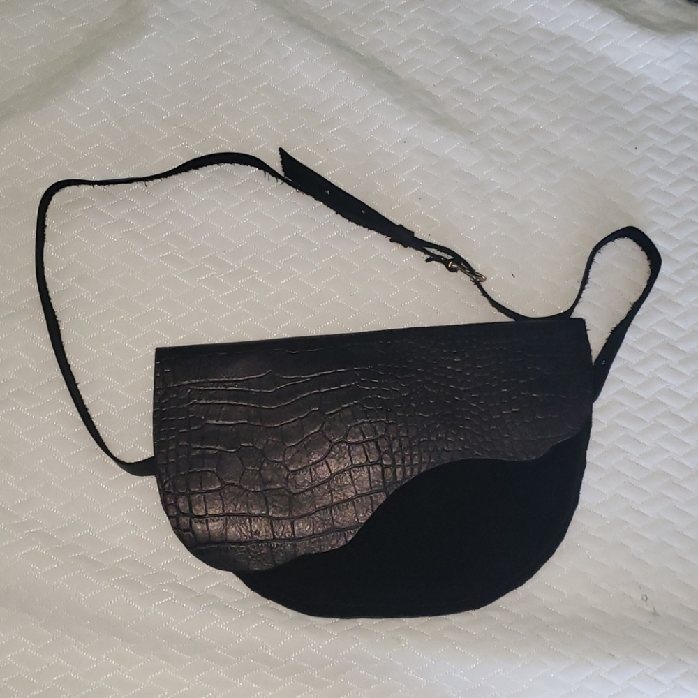 Black leather Fannypack
